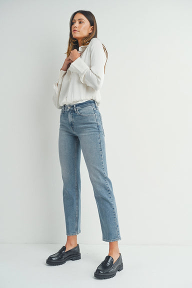 Clean Mid Rise Straight Jean