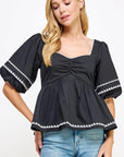 Leslie Sweetheart Embroidered Top